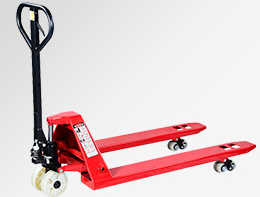 新年超市新活力，手動(dòng)叉車助力忙