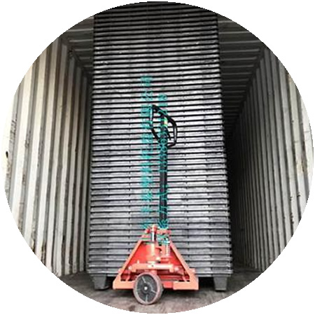 青島黃島油港區貨柜到貨卸貨工具